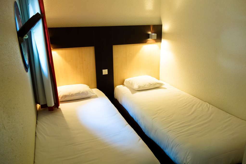 Kyriad Rouen Nord - Mont Saint Aignan الغرفة الصورة