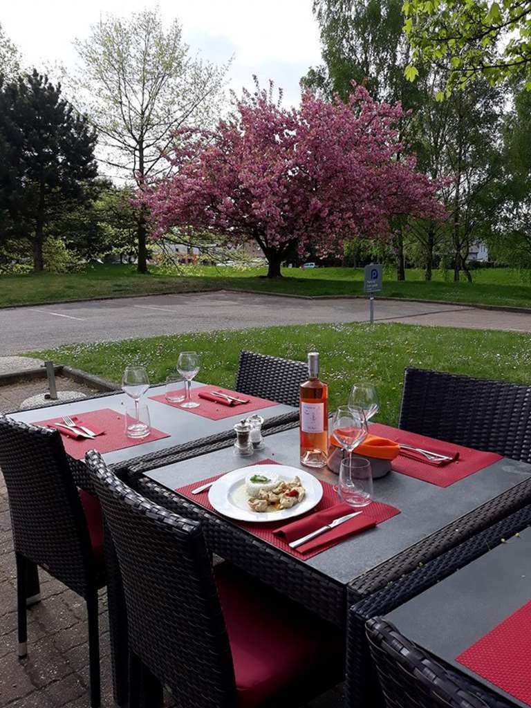 Kyriad Rouen Nord - Mont Saint Aignan المطعم الصورة